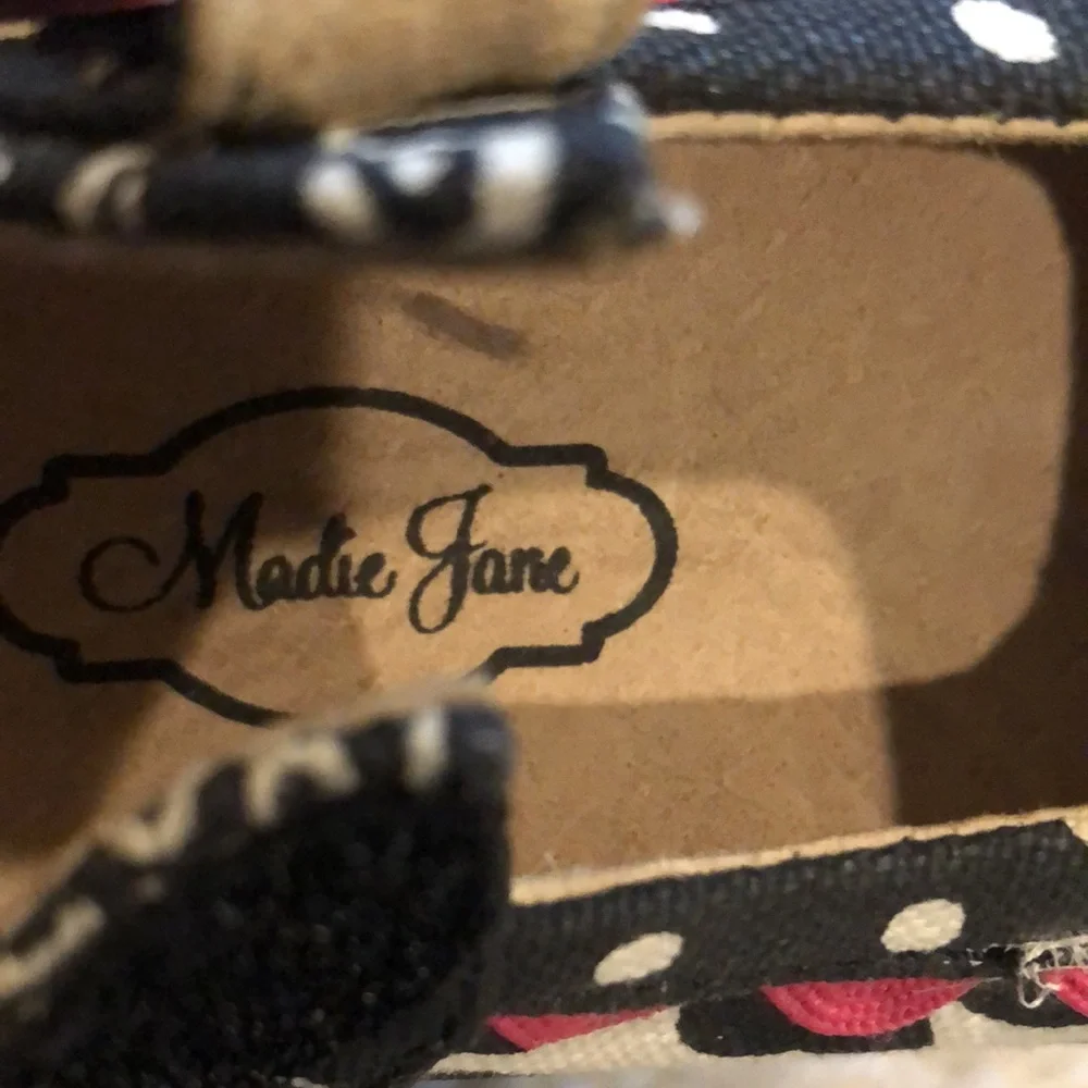 madie jane like box upper